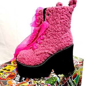 Delias for Dolls Kill!! Size 8 New in Box with seller  added ribbon laces.